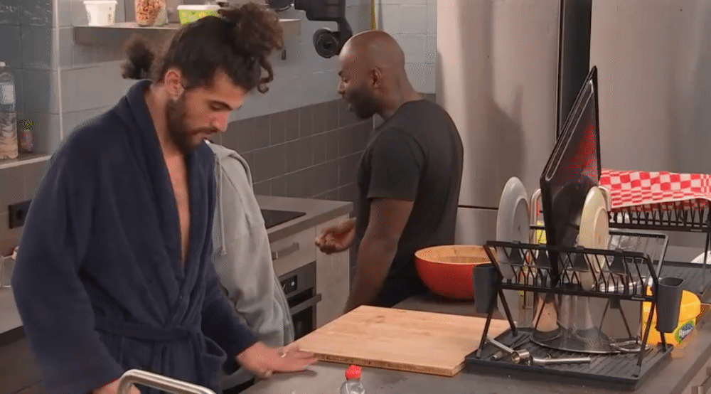3592e29a2cc02dce3fe21618c4266e20.gif