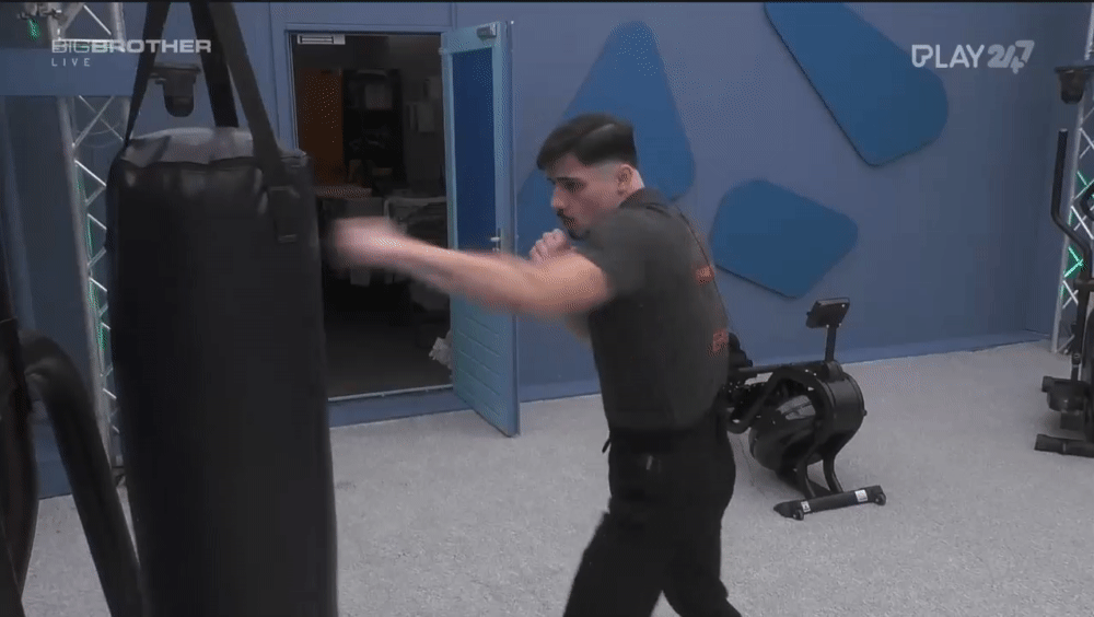 37175ce632d0ce0e4202923d0e67f3e5.gif