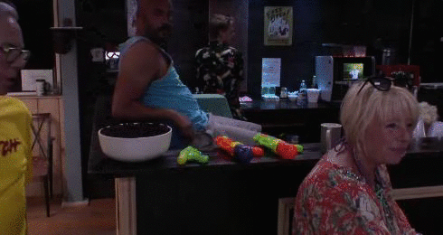 385735eaab5cd89d74cfdb9c8f4c2b62.gif