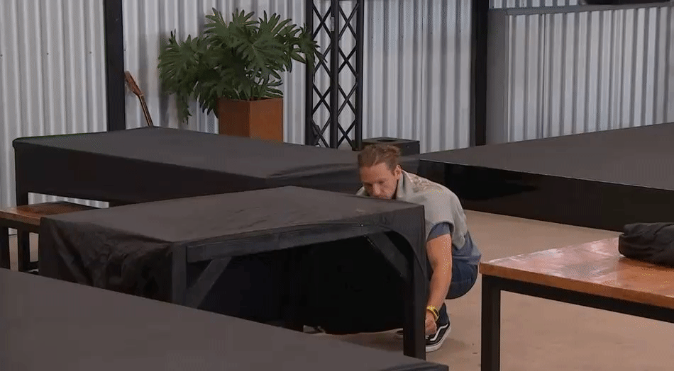 38ca4e0acb67a9495893782265b8b42c.gif