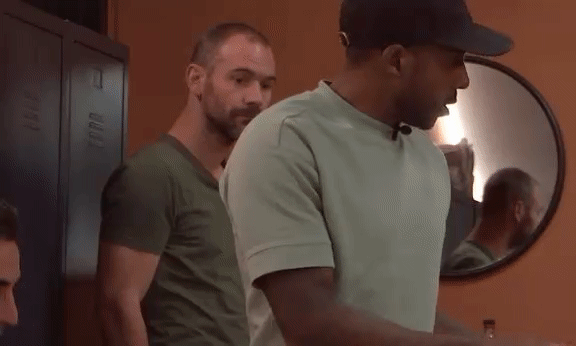 3b015c069f4710683ca127bbd8058045.gif