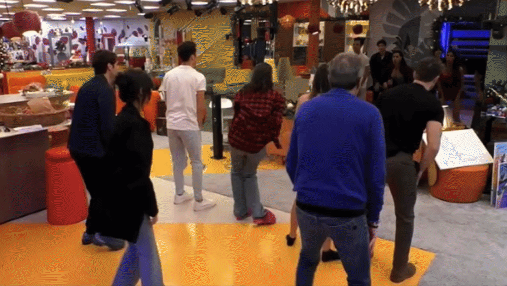 3d4a1da74e49ab6cfa9a4d285ca2f62b.gif