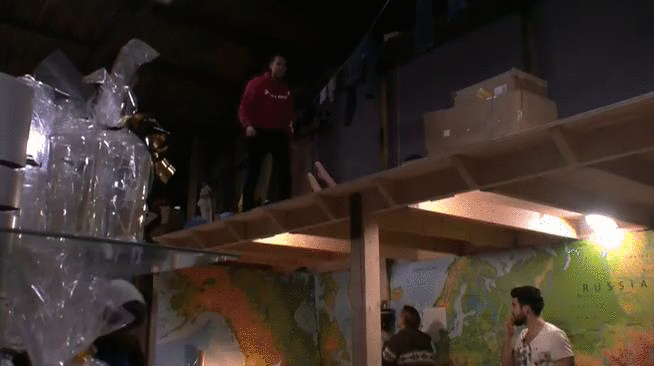3e8137ea899f525a1267bef3b9759d7a.gif