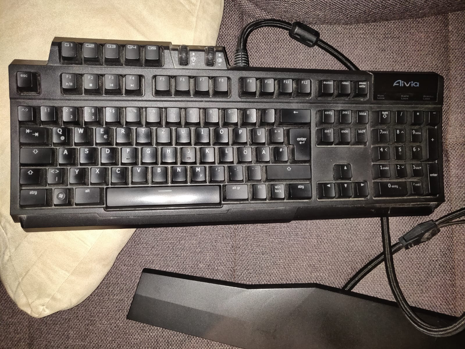 Finally Retiring My Old Keeb For A New Member ; Mk750! : R 