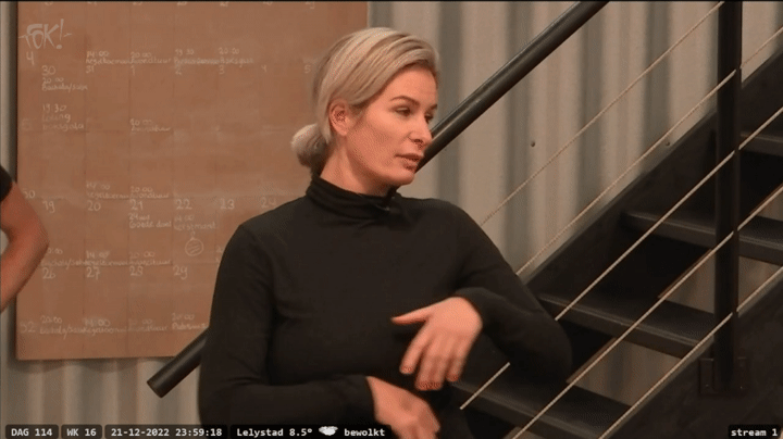 405f8263945624fff643d6a69077d1b8.gif