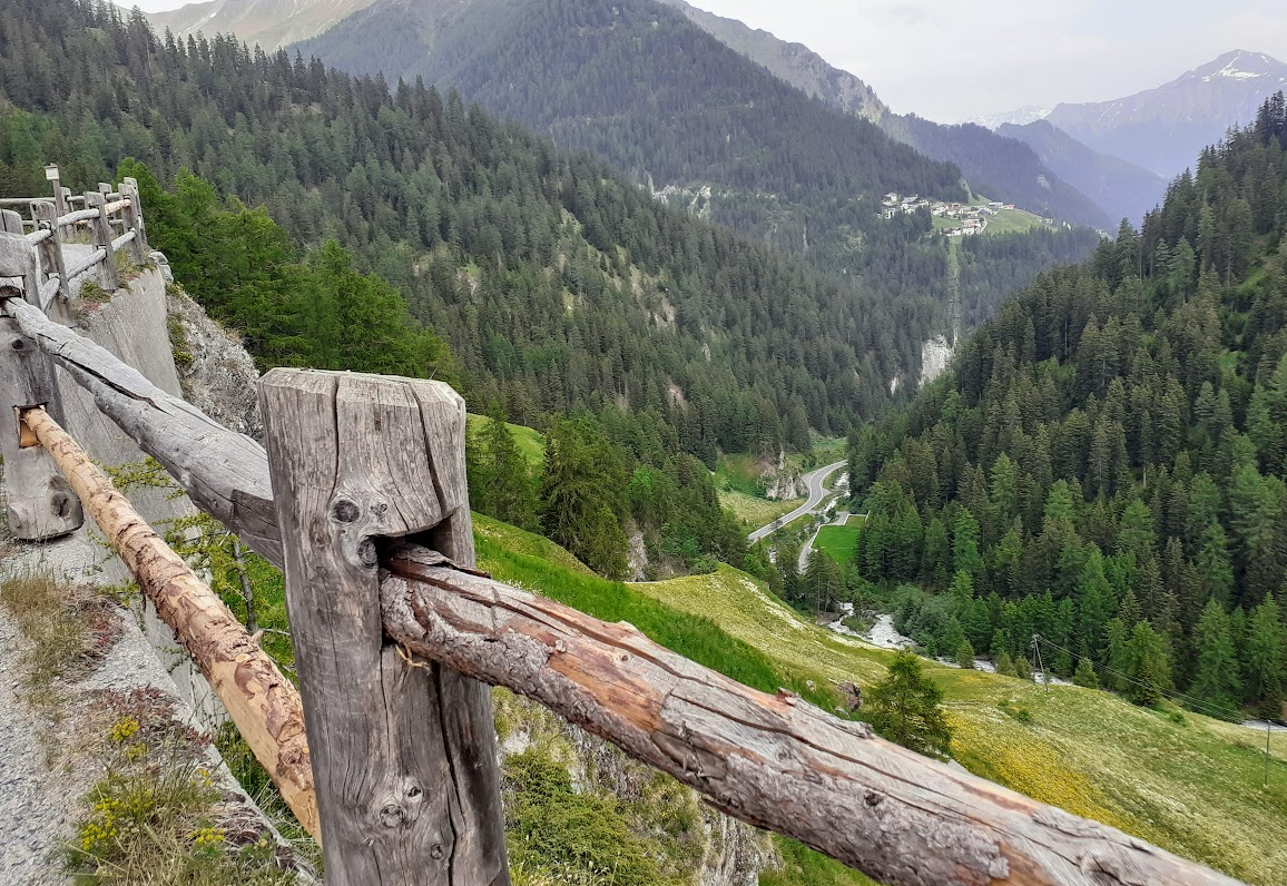 View of the valley of Samnauen