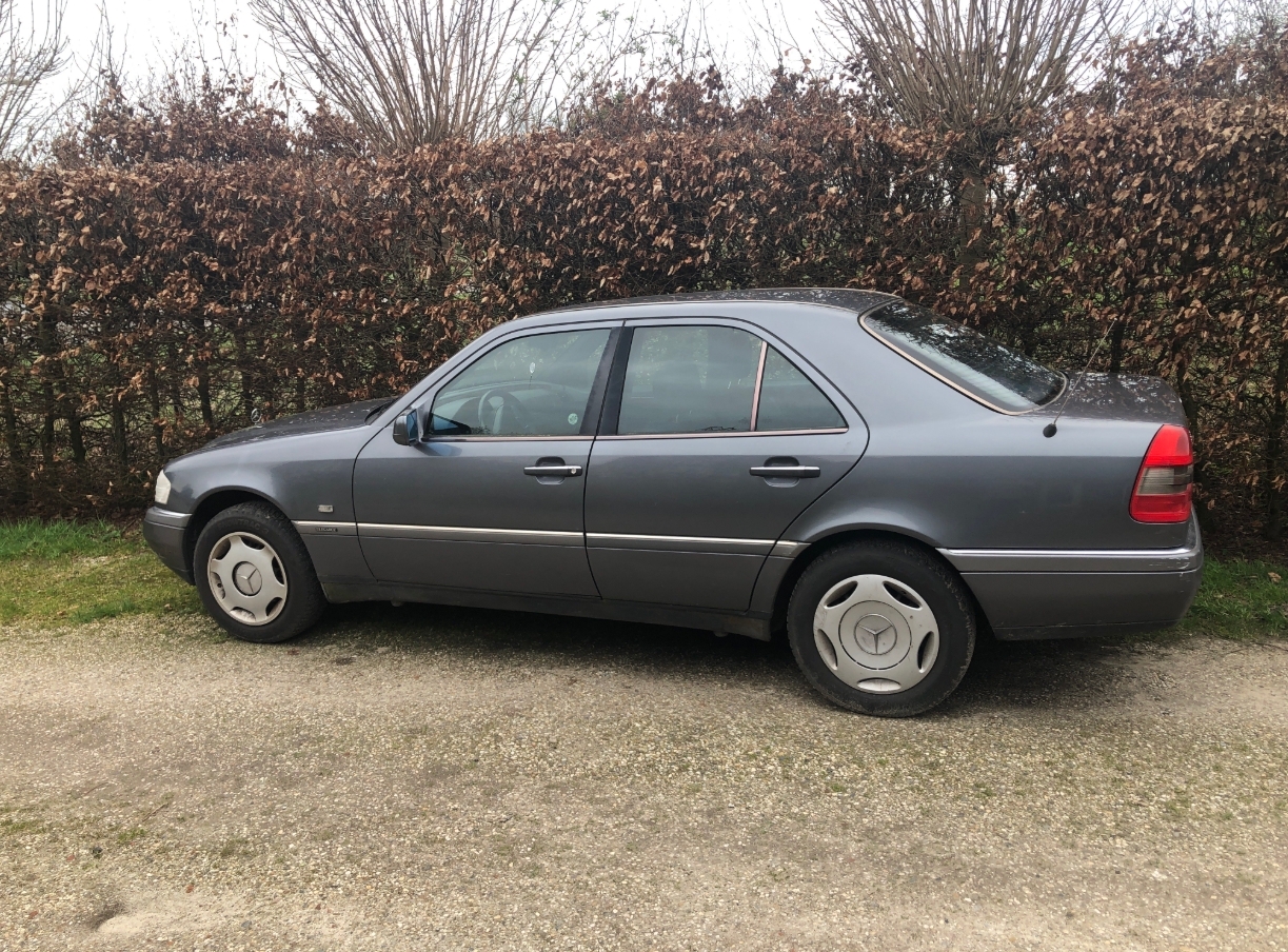 4222ce7c162fd135c72c318b6a23aba6.jpg