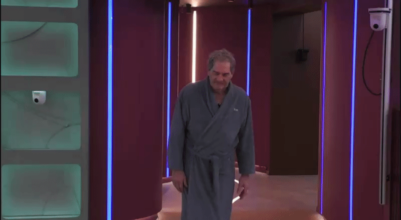 42ba0d14ff3d1f1383b64a6722aa9628.gif
