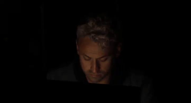 48627c06b8b0b416950b72b46901bf15.gif