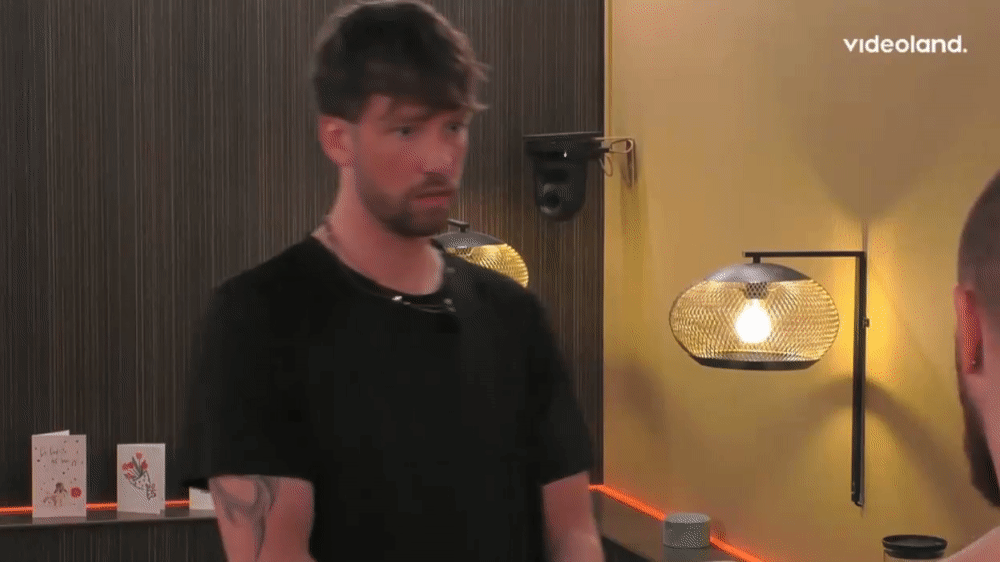 49917cafc6fba62d2f5de26b58bd1677.gif