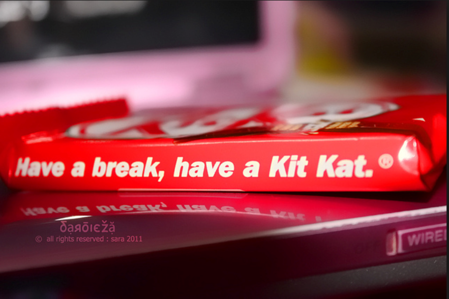 Let us have a break. Kit kat have a break. have a break have a kit kat. слоган kitkat. have a break перевод.