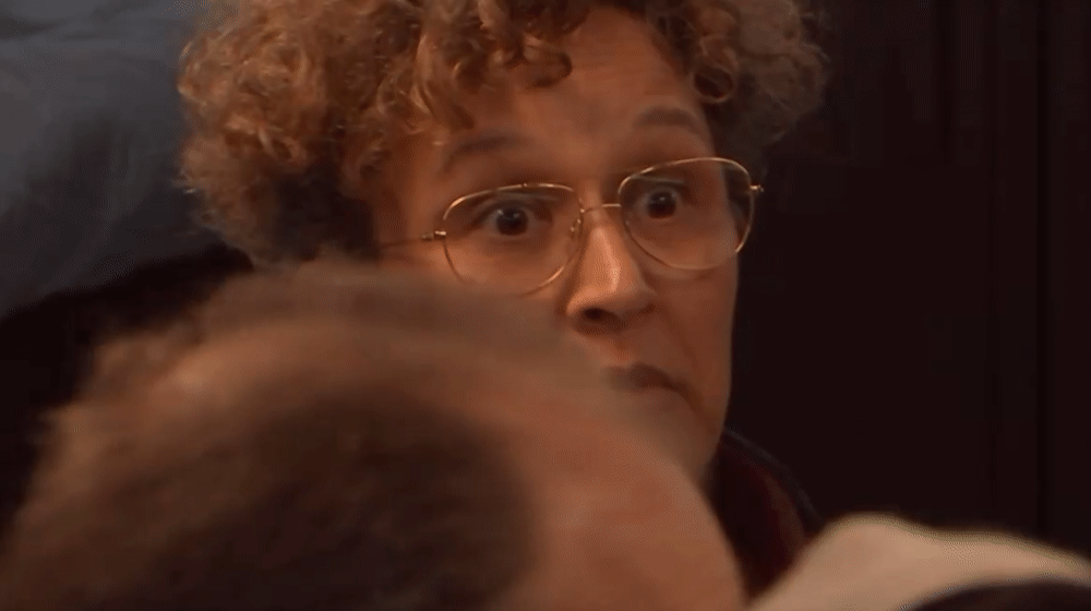 4fe46cd9b2015d8f87332d929ce446c6.gif