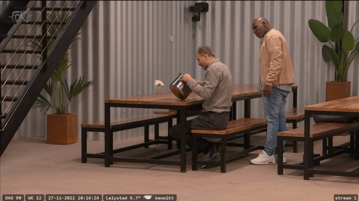 500563efcc66ff35dfa123790639d35b.gif