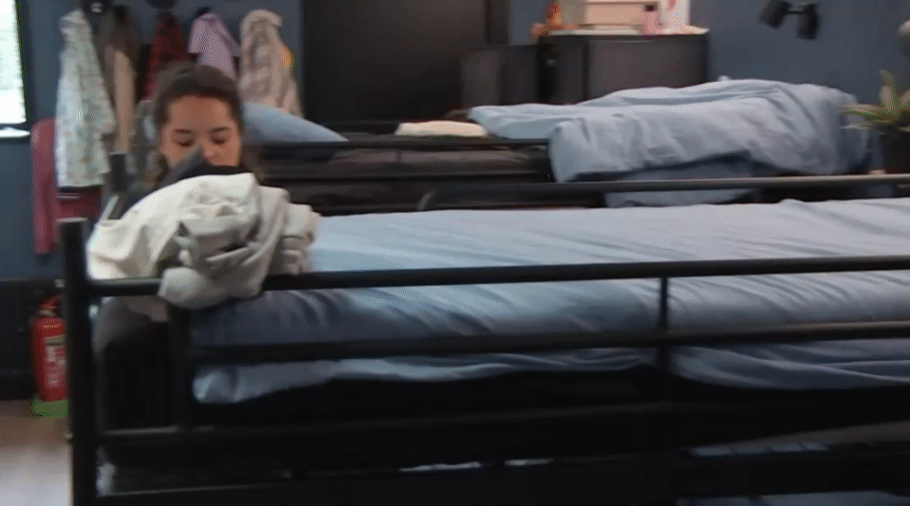 530b35a3e0568be07aacf9e33914d98d.gif