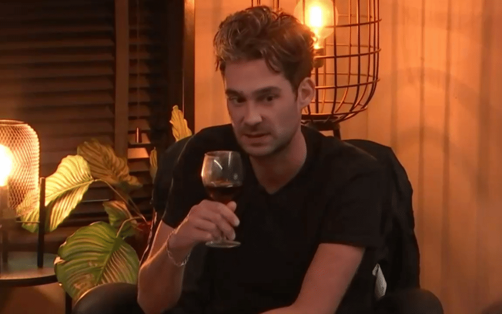 5375c0344fbcdd4acab2921d3eb52af8.gif