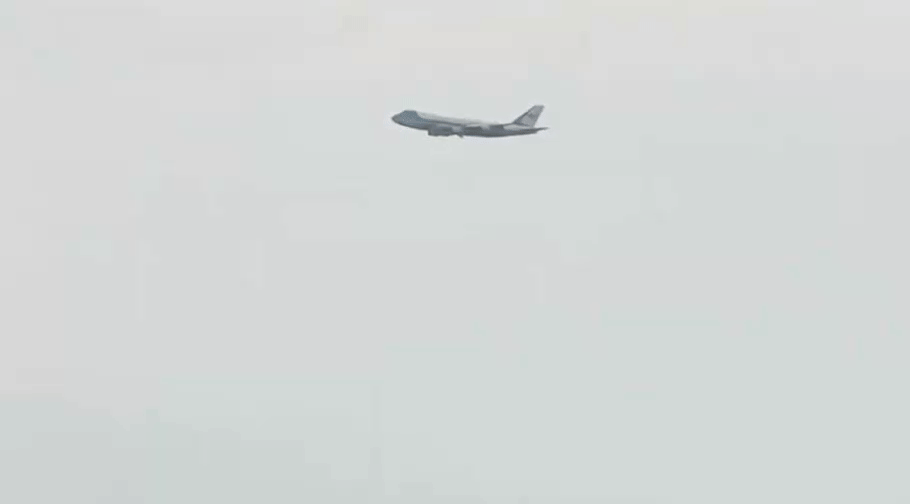 5574163a2789bf29d77db2f2f7b41be6.gif