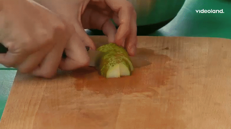 560b0a7bf9339d06fb4c4d4f9ad5fda6.gif