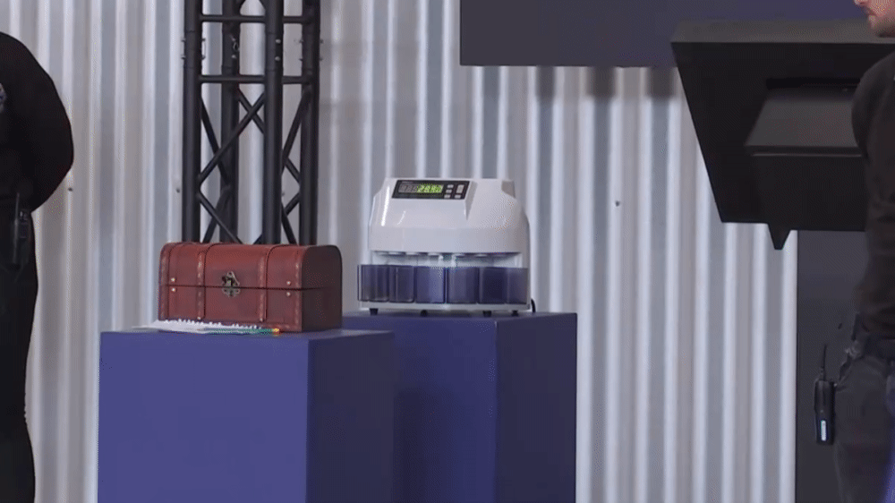 5691a3e9f58fd4f55cd87614e9128741.gif