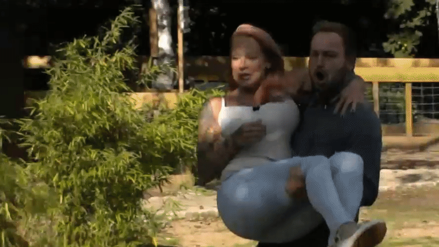 5944de51c6ecdd273bb76be0f6842d62.gif