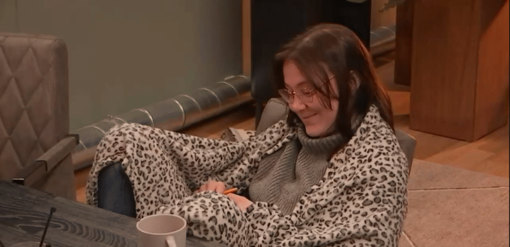 5e8e69fbcb7d01bd5a36902f1f489d6e.gif