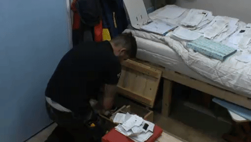60340371a3244c55e45c8fc1dbb54ec8.gif