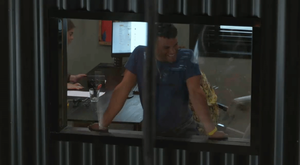 60a7e952725f6b0ce7a88c1590f8191f.gif