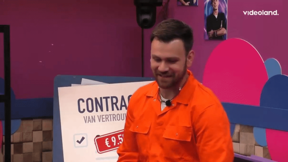6159ffd103e787351905df6c91e057ba.gif