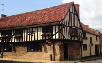 &quot;The Blue Pig Inn&quot;, Grantham, England Minecraft Map