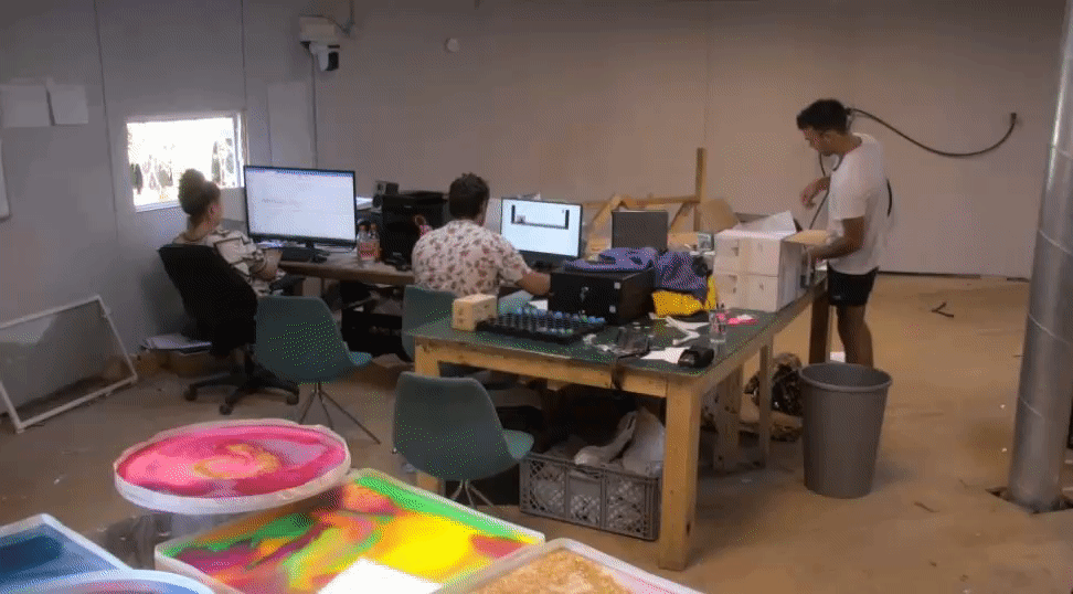 62d3191a3c572890902dbd78f543dc89.gif