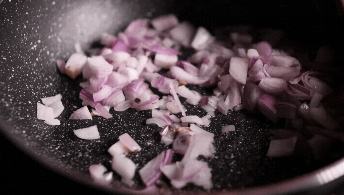 GIF of cooking onion