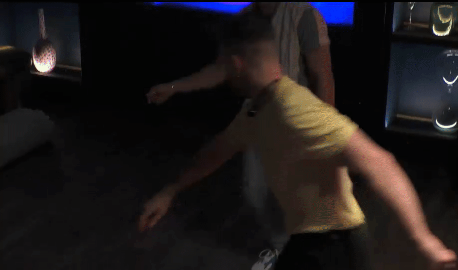 63277542bfed20de256f63acebf57f2a.gif