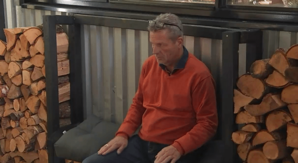 637a6c839303e4faad5bab5b359ed849.gif