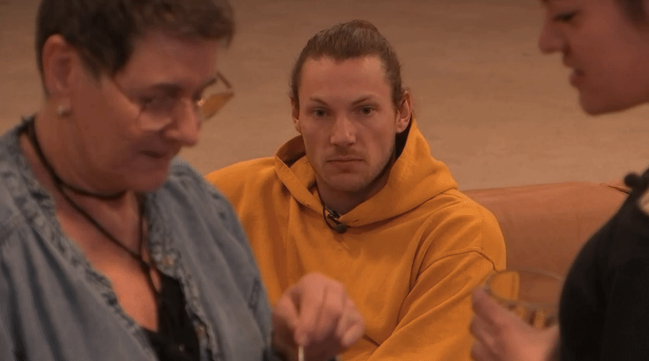 6756853905d84c15baf7cde7d353e953.gif