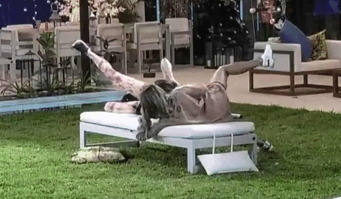 684b8d702e53f3c2786008e0a677acb9.gif