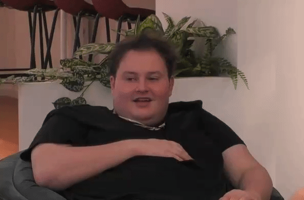 6890cbbe0609378a6ae9d9bb7be5a7f7.gif