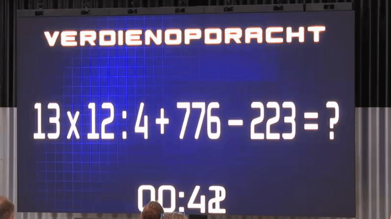 69e23e6978a32f8279ef5c2f3641cb4c.gif