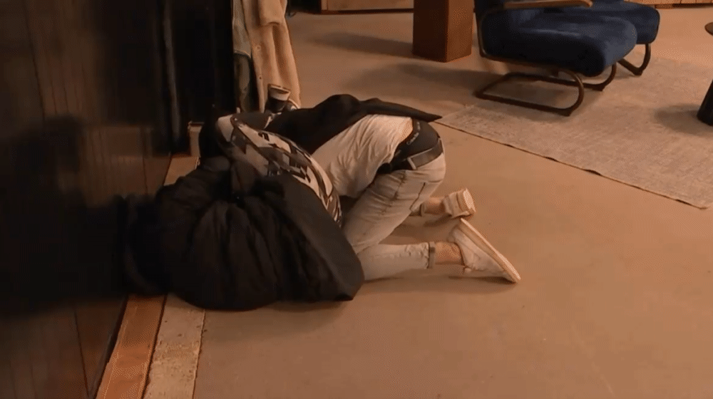 6c087f57366028e85a2322eea44bdb55.gif