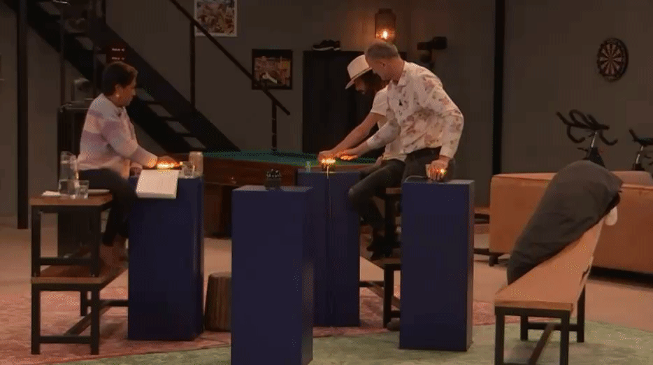 6f0e544a96b6e5e148a6642a153af90e.gif