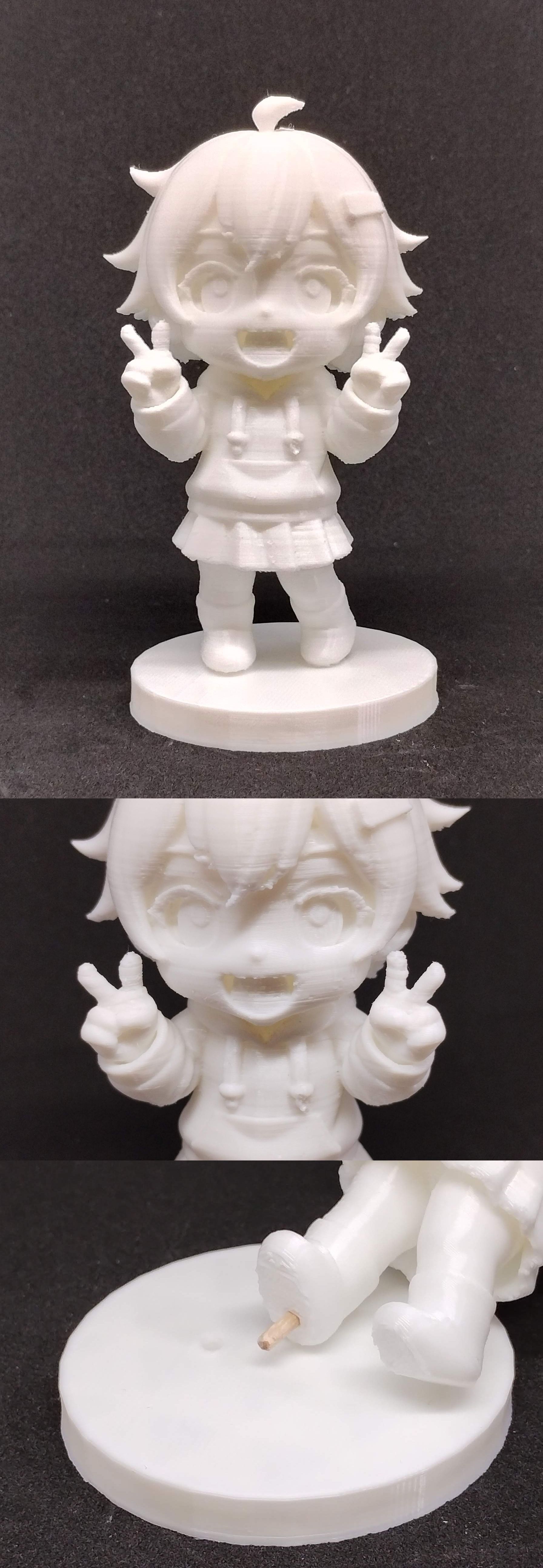 AIはりす verえへ顔ダブルピース