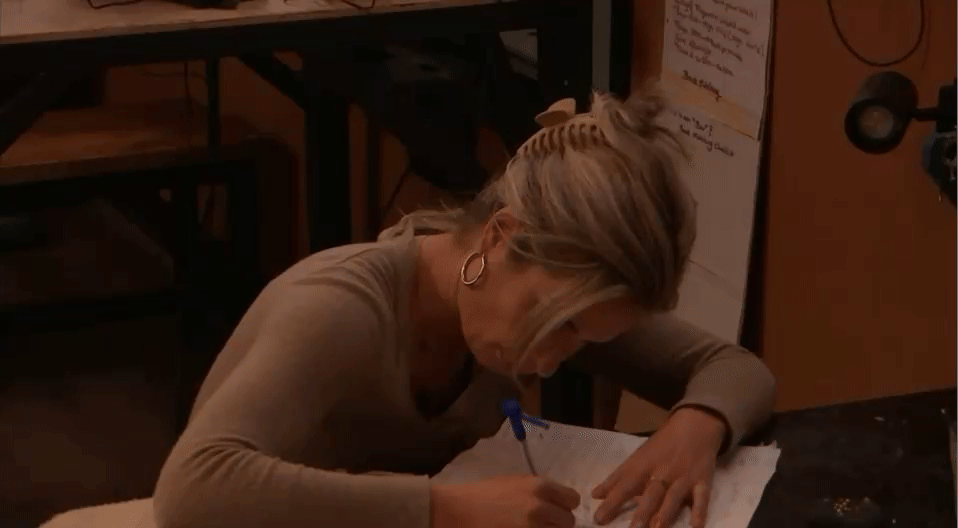 6fe6089463859c06d5a7dfd2525b1efc.gif