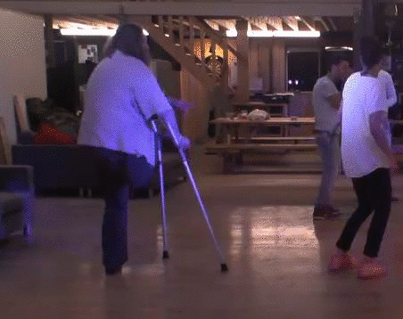 702e965a7aae8e024486ab9c2da6db75.gif