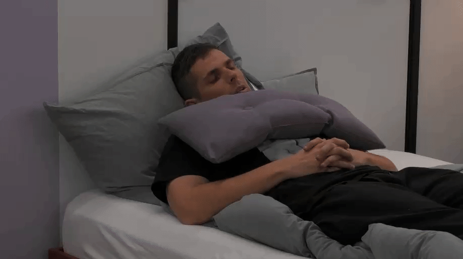 70b12f51e57fd7a4f6d19e784cf3d5eb.gif