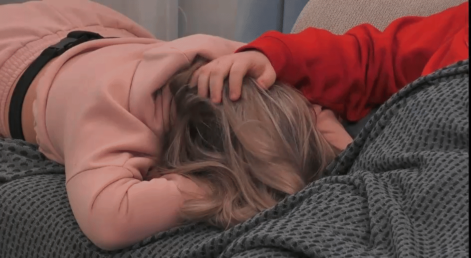 724f1b40d1719874937aa15348d0ca34.gif