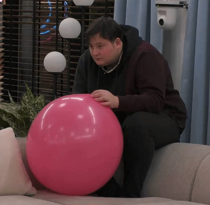 73798a00f00ba0f6a8d16d70a244c143.gif