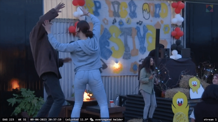 755d00e950b4384d9532b31bfc2ed2ec.gif