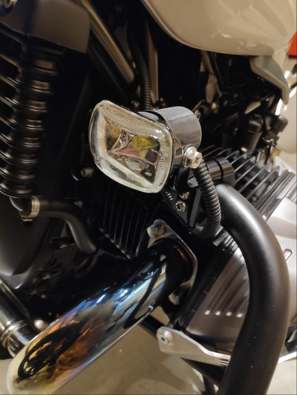 r ninet crash bars