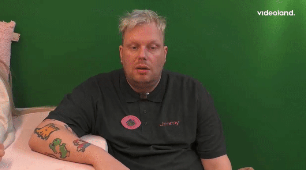 77154bbc33fcd2e144ff9c9392d4df2e.gif