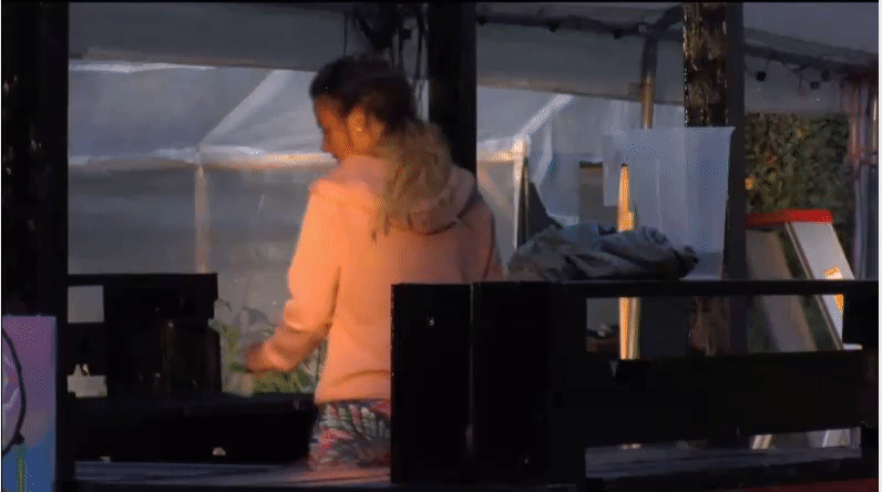 7939b1a4e93c276e8f6c49dc4673a1ba.gif