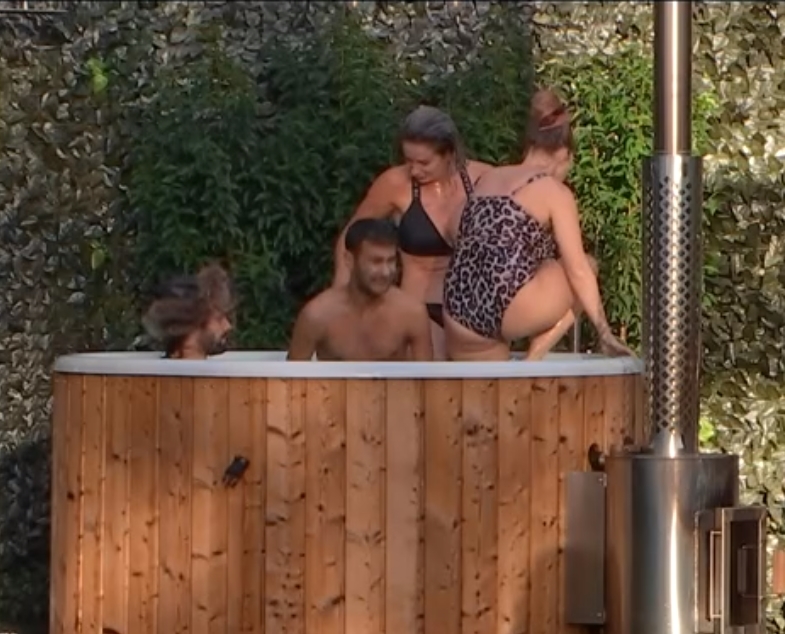 79bbc10d909427b6e8bddf7cc75dbc0b.jpg