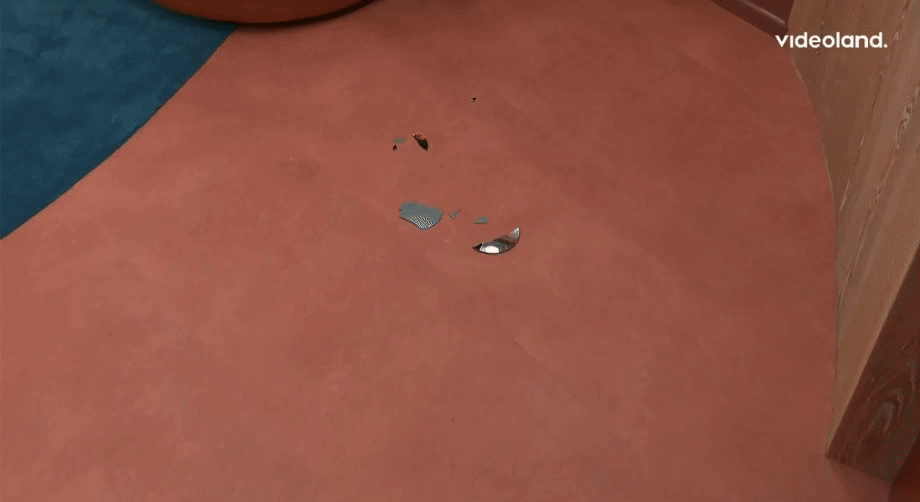 7b2fdecba62aaa24f0dd64ec3206de70.gif